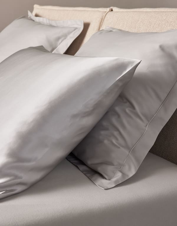 Essenza Alice silk Cloud grey kussensloop