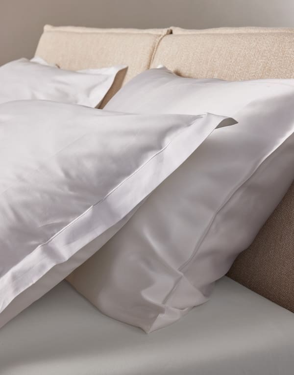 Essenza Alice silk White kussensloop